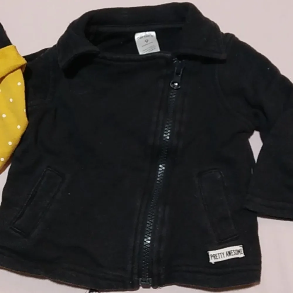 Carters 9 Months Girls Set Of 2 Zip Up Jackets